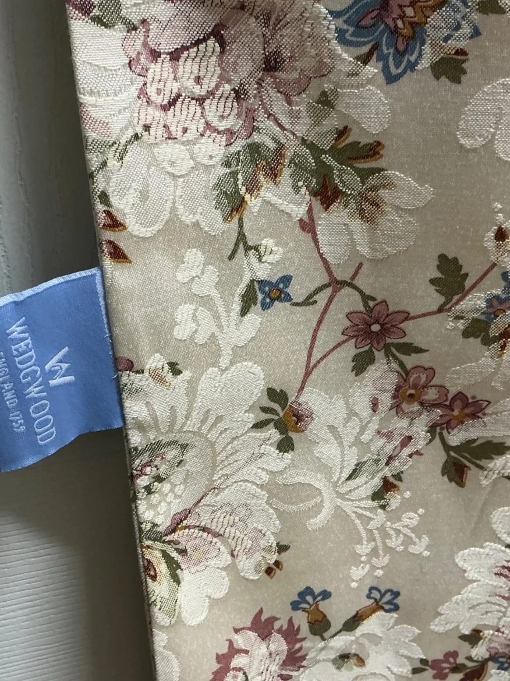 Wedgwood England 1759 Table Runner